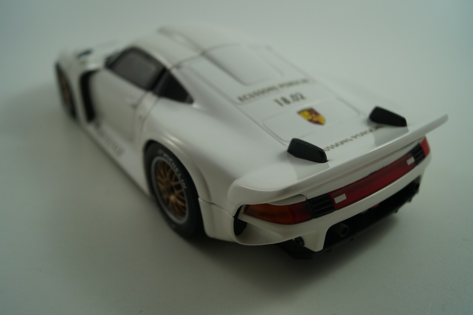 Picture 4 of 6