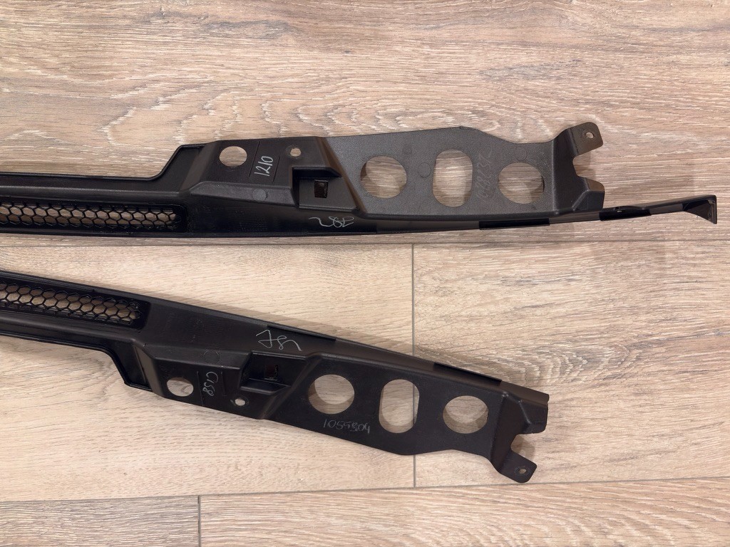 2019 17 18 20 McLaren 720S 720 Aero Bridge Rear Air Intake Trim Panels OEM