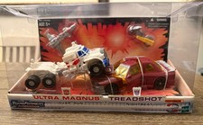2004 Transformers Universe Ultra Magnus VS Treadshot Battle in a Box  Rare