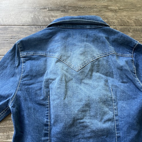 True Religion Denim Shirt Womens Small Blue Pearl Snap Long Sleeve Western New - Picture 10 of 11