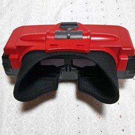 [Junk] VIRTUAL BOY console + 6 software sets, AC adapter included.