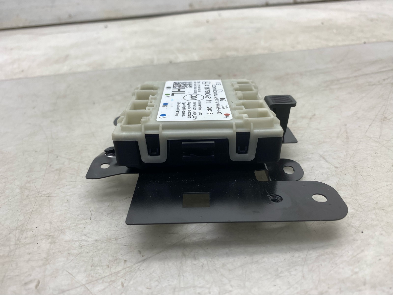 2020-2025 ASTON MARTIN DBX LEFT REAR DOOR CONTROL MODULE UNIT 1679004511 OEM