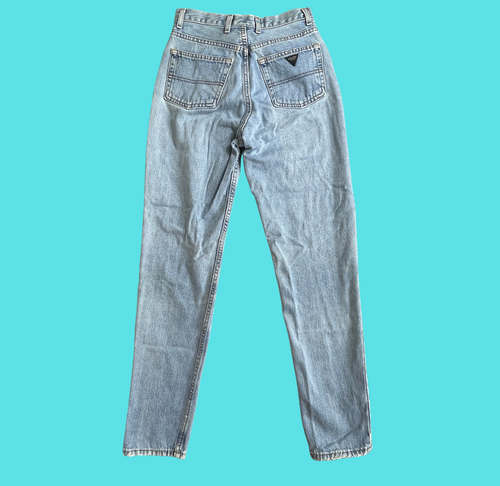 Jeans donna vintage anni 90 taglia 27 vita alta Guess 052 vestibilità classica-USA blu chiaro - Foto 7 di 14