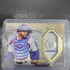 2022 Topps Tier One Baseball Wilson Contreras Uniform Button Relic /5 Game-Used