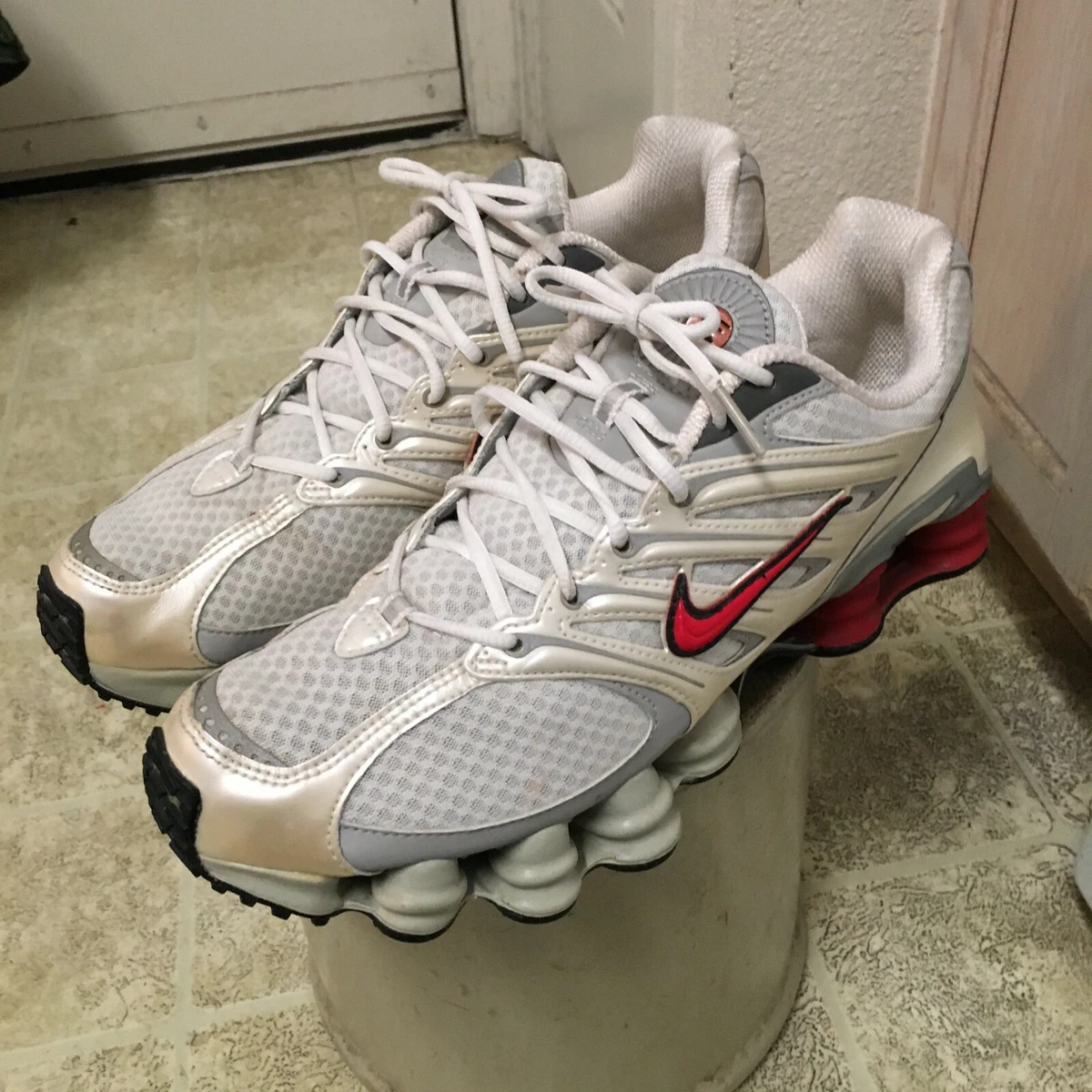 Nike air shox mens hotsell