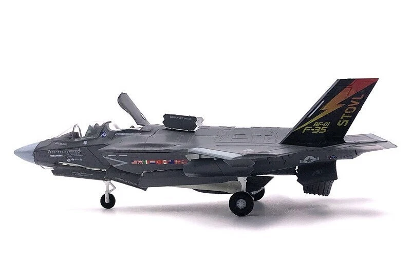US NAVY F-35B Lightning Stealth Multirole Fighter 2017 Aircraft Diecast Model - Image 3 of 4