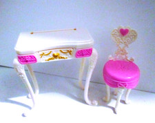 2018 Hasbro Disney Princess Vanity White, Gold  Pink GUC Missing Mirror  Acc.