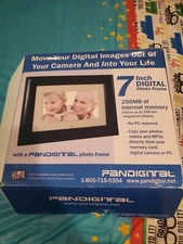 Pandigital Digital Photo Frame 7 inch Screen Pan703B-B