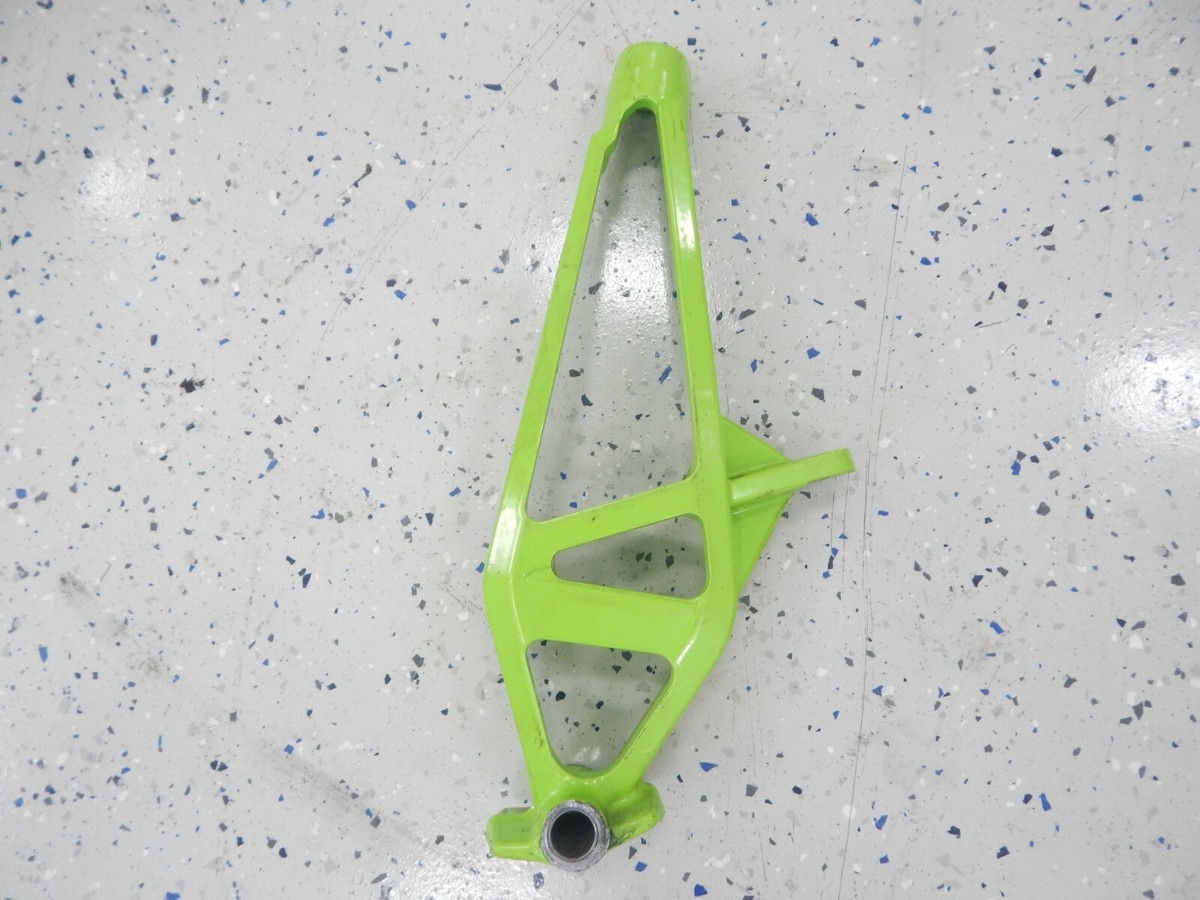 ARCTIC CAT SNOWMOBILE 2017-2019 XF ZR LEFT MEDIUM GREEN SPINDLE