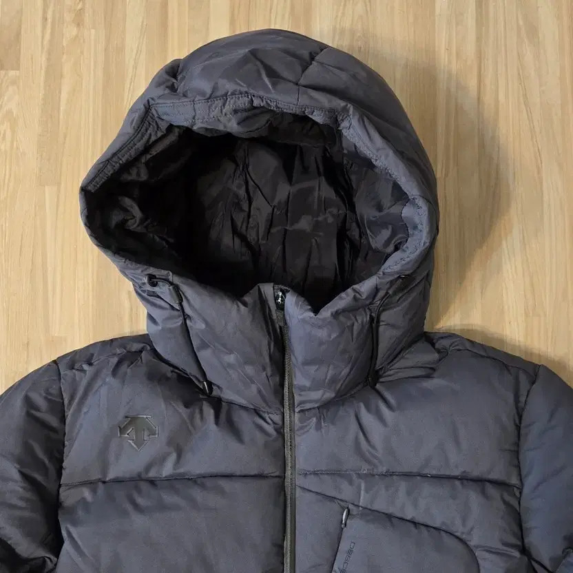 Descente Navy Hooded Down Padding Jacket - Size 95 - image 4