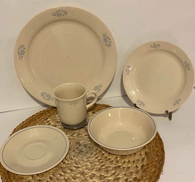 Corelle Lace Bouquet 20pc-4 Each-Dinner & Bread Plate, Cereal Bowl, Cup & Saucer