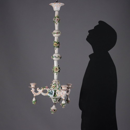 Antico Lampadario Capodimonte 3 Luci Dipinto con Motivi Floreali Italia - Imagen 2 de 12