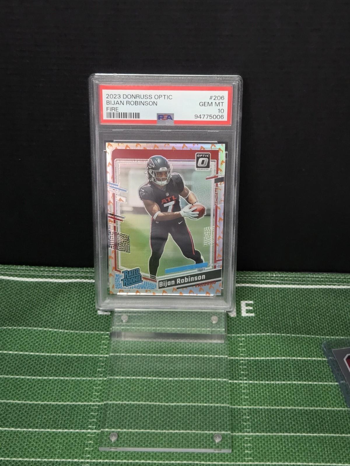2023 Donruss Optic - Bijan Robinson #206 Fire Emoji Prizm (RC) PSA 10
