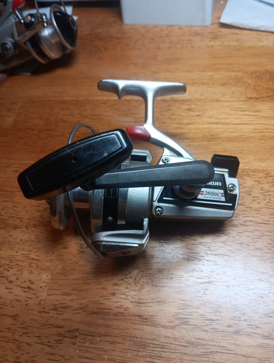 6 bearing fishing reel Amazon.com : Lew's Laser Lite Spinning Fishing Reel, Size 50 Reel, 6+1  Bearings, 5.0:1 Gear Ratio, Graphite Frame, Metallic Gray/Silver/Gold (Clam  Packaging) : Sports & Outdoors