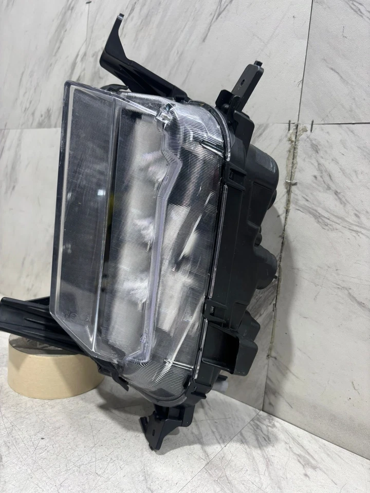 Conjunto de luz antiniebla KIA K5 2025 OEM LÁMPARA LED DELANTERA IZQUIERDA LADO CONDUCTOR 922101-L2XXX Foto 4 de 4