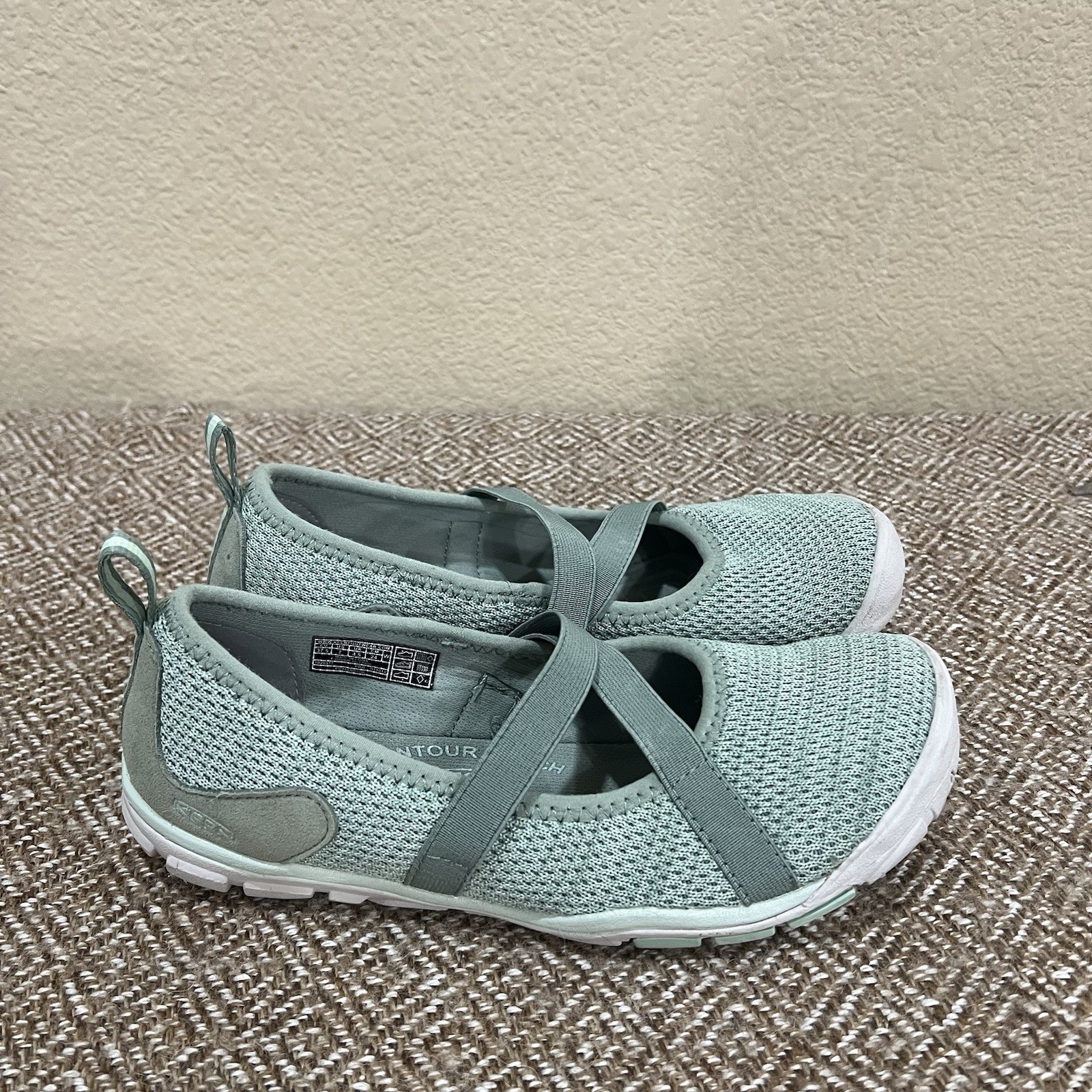 Scarpe KEEN donna taglia 7 maglia silenziosa Mary Jane slip on leggere come nuove outdoor Gopcore