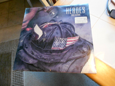 HEROES 2002 SEALED CALENDAR  BROWNTROUT PUBLISHERS