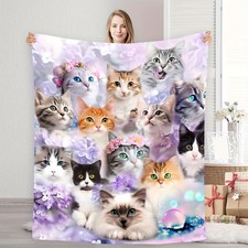 A Cozy, Fresh, And Elegant Fleece Blanket Featuring a Cute Multi-Cat