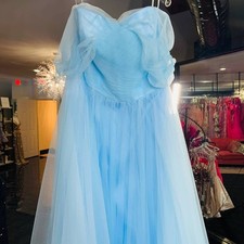 Jovani Women's Dina Gown Size 6