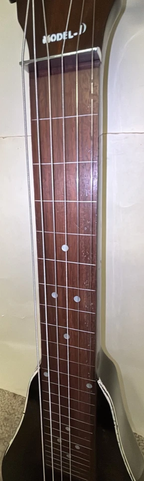 Recording King Modelo D hecho por Gibson 1939-1940 LAP STEEL CON ESTUCHE REPRODUCTOR Foto 3 de 4