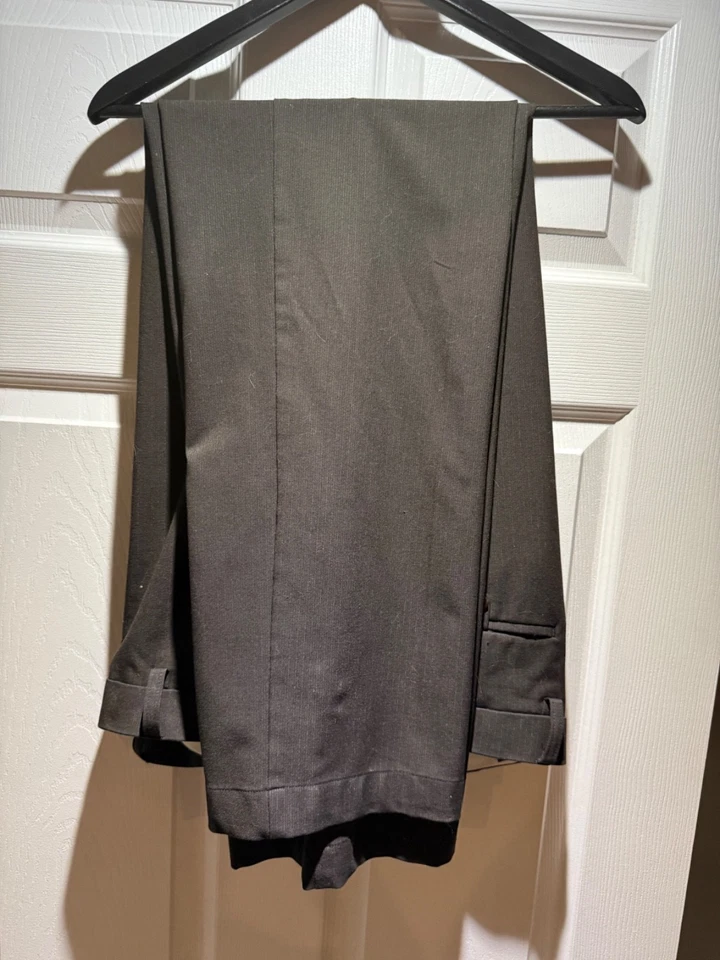 Pantalones de vestir Dockers D2 para hombre 38x34 frente plano carbón rayas calce recto Foto 2 de 4