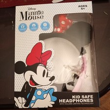 Disney  Minnie Mouse Kid Safe Headphones w/ volume Limiting New 2020