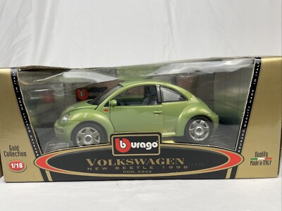Burago Die Cast Volkswagon Beetle 1998 Gold Collection 1:18 Scale Vintage NIB