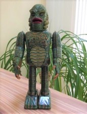 ROBOT HOUSE Universal Monsters CREATURE Wind-up Walking Tin Toy - 9" - 1992