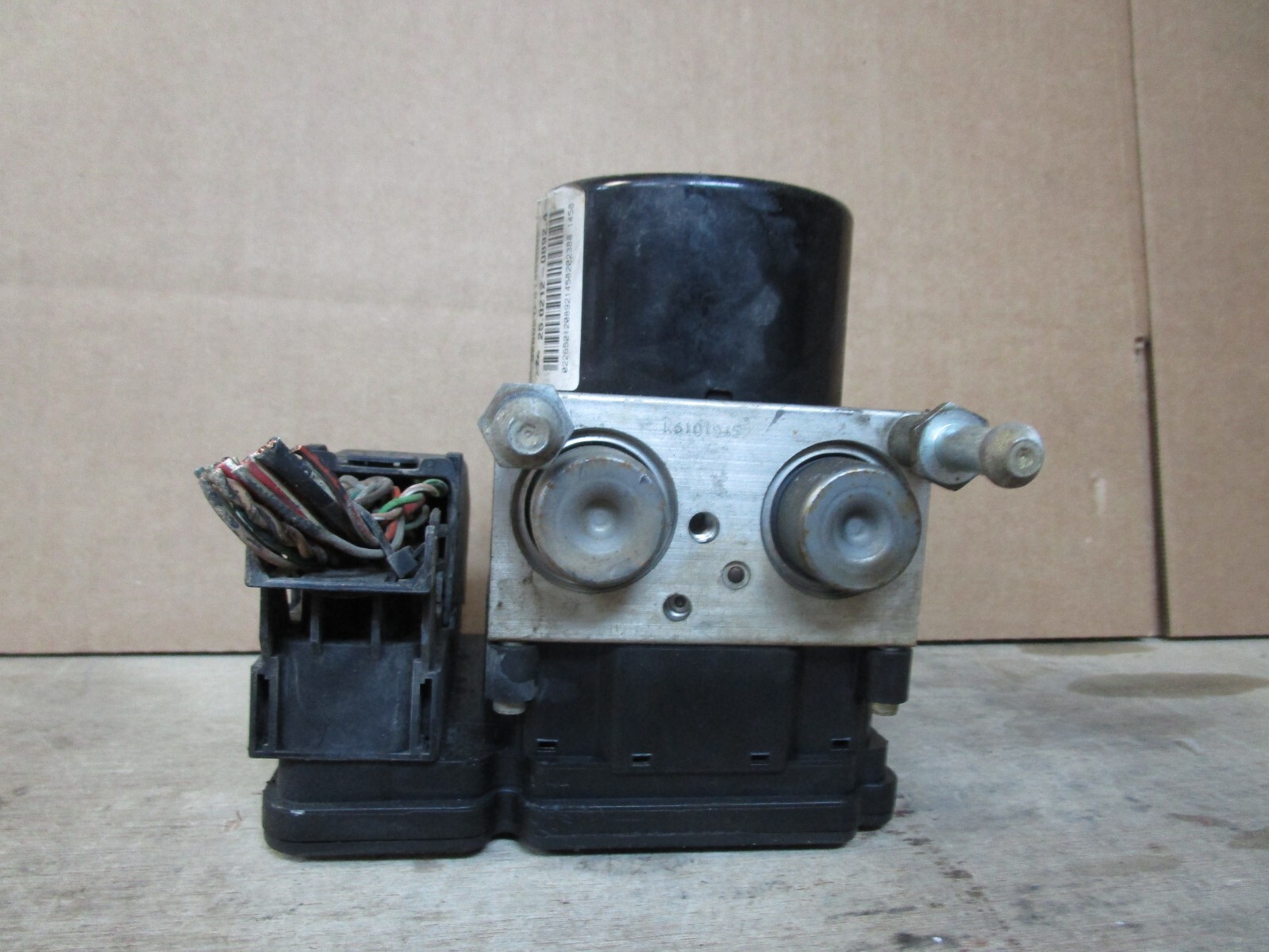 08 2008 Saturn Vue ABS Pump Anti Lock Brake Module Assembly Part