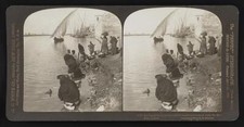 An Egyptian laundry Arab washerwomen at work by the Nile Cairo Old Photo