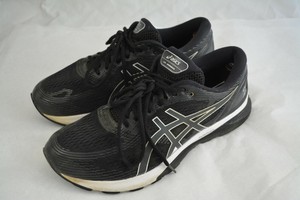 asics nimbus 44.5
