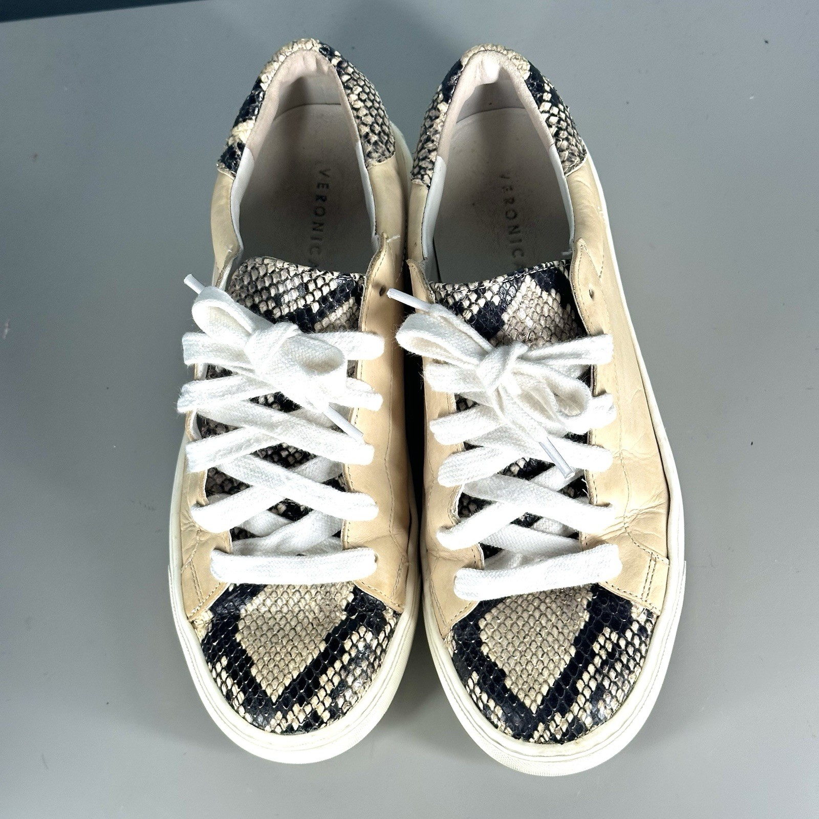 Veronica Beard Beige Snakeskin Python Texture Low… - image 4