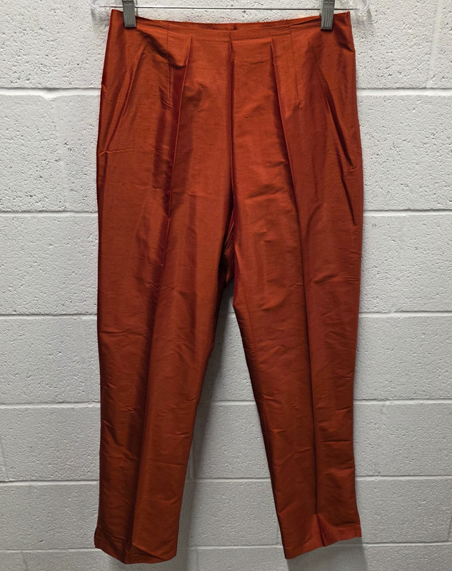 Connie Roberson Dress Pants Size 8 US  Solid Orange 100% Silk  28x30 Slit Ankle