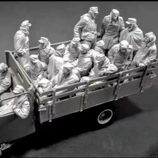 1/35 Resin Model Figure Kit 16 German Soldiers WWII Unpainted no car 