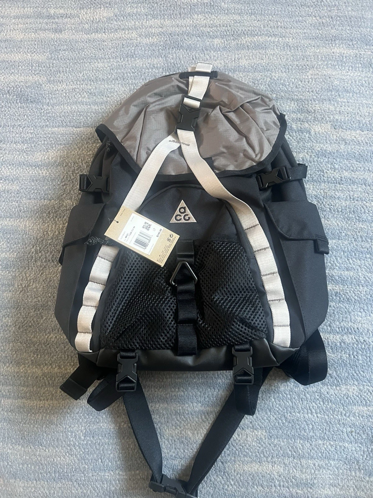 Nike ACG Daymax Backpack 25L, Black/Grey, HJ8178-010
Opens in a new window or tab