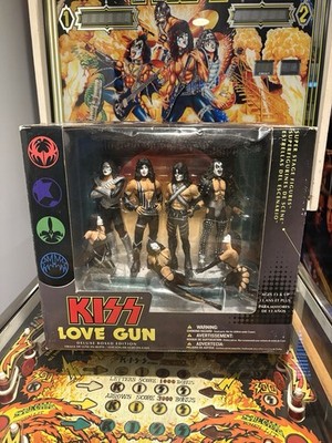 【激レア・未開封】　KISS LOVE GUN フィギュア　マクファーレントイズ Kiss Love Gun Action Figures - McFarlane - Deluxe Boxed
