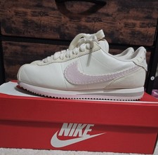 Nike Women's Cortez Valentine's Day Sail/Pink Foam HV6012-161 Women Sz Shoes 8.5