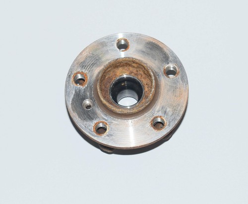 BMW I01 i3 Hybrid 60Ah Radnabe mit Lager Wheel hub with bearing 6867926