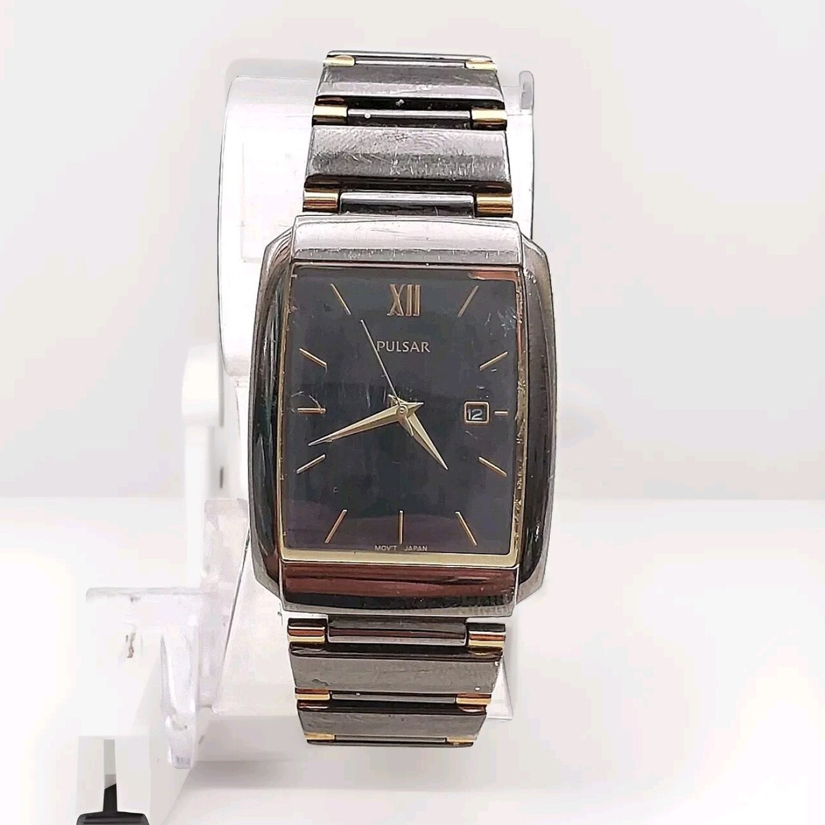 VINTAGE PULSAR VX82-X340 BLACK & GOLD TONE QUARTZ WRISTWATCH NEW