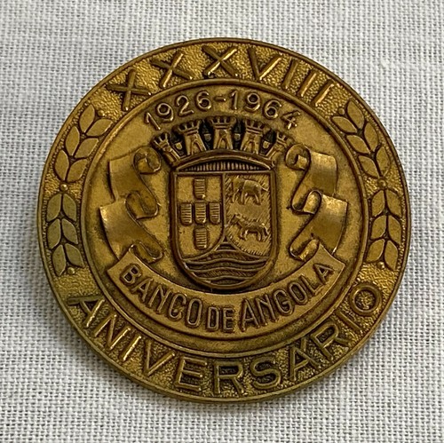 38th anniversary of the BANK of ANGOLA 1926-1964 badge - 第 1/3 張圖片