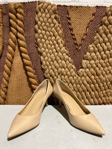 Michael Kors Women Pumps Brown Heels Pointed Toe US Women Size 9.5M - Picture 4 of 9