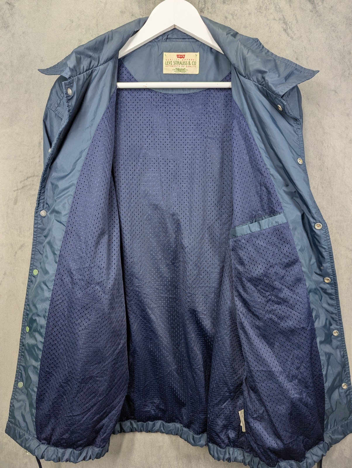Vintage Levi's Coach Jacket Men's Large Relaxed USA Vintage Fit Blue Nylon Snap image 6