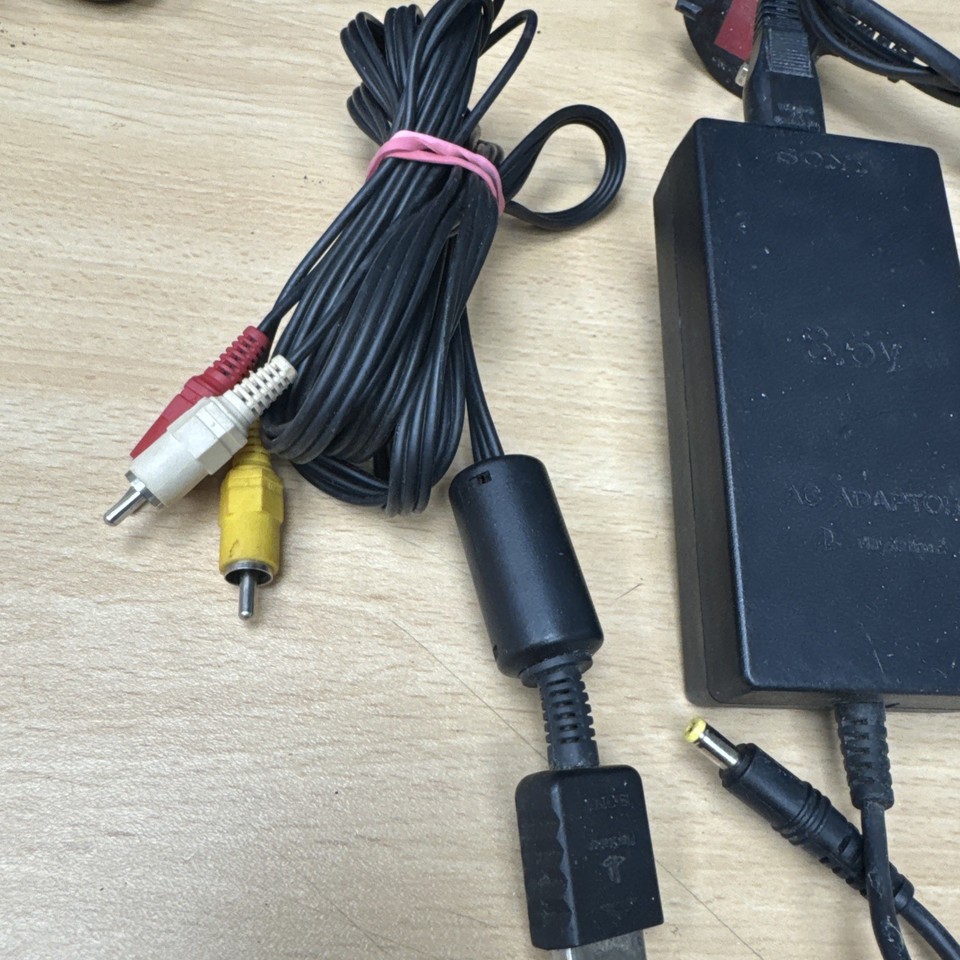 Bloc Alimentation Officiel Sony Pour PS2 Slim – SCPH-70100 – Occasion état Correct