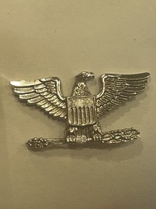 Vtg Vietnam US Army Air Force Colonel Rank Eagle Pin Krew G-1 Right Cap Collar