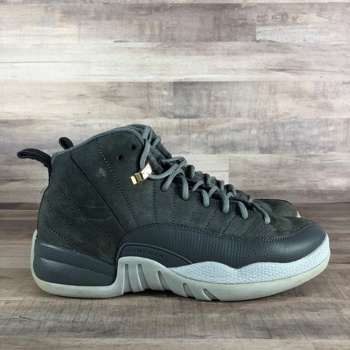 wolf grey 12