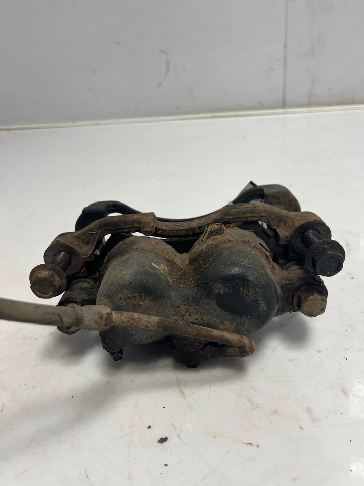 1998 - 2005 雪佛兰 S10 Blazer 前刹车卡钳 LH 发球杆 4x4 仅原始设备制造商 18029754 — 第 3/4 张图片