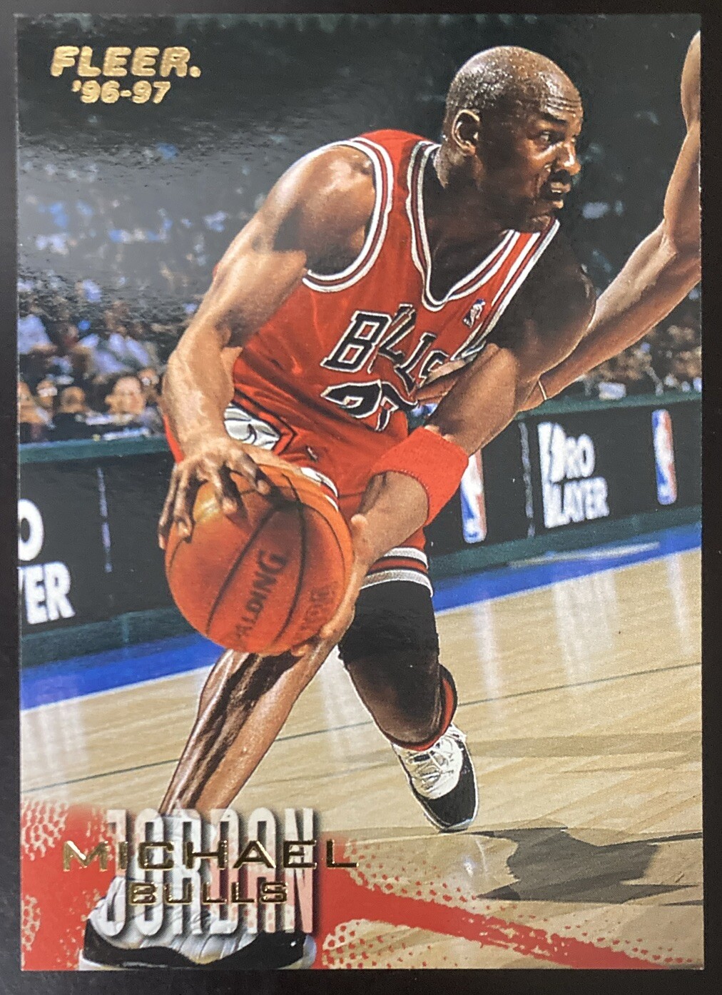 Michael Jordan 1996-1997 1996 FLEER Card #13 (666)