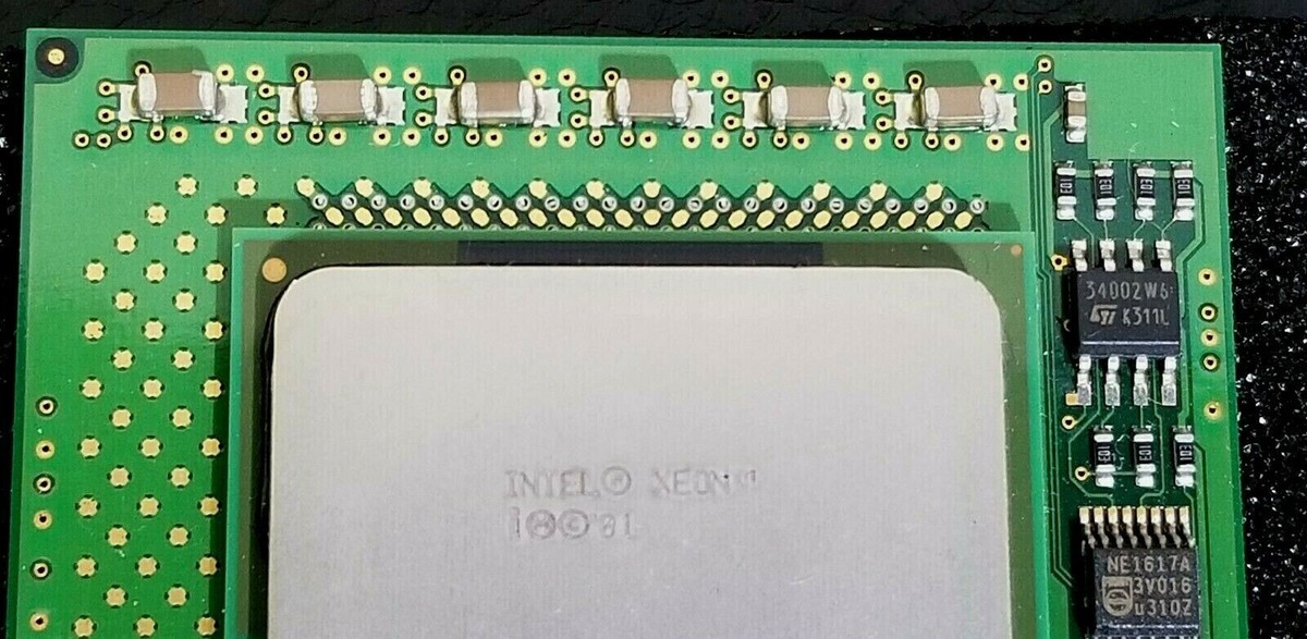 Processeur Intel Xeon 2 GHz - Socket 604 - Référence RN80532KC041512 - Occasion