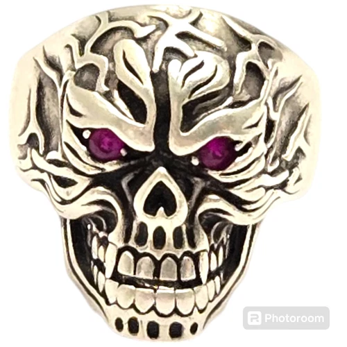 VINTAGE 1980s BIKER SKULL STERLING SILVER RUBY EYES RING SZ11