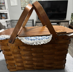 Vintage Wov-N-Wood Picnic Basket With Dishes By Jerywil